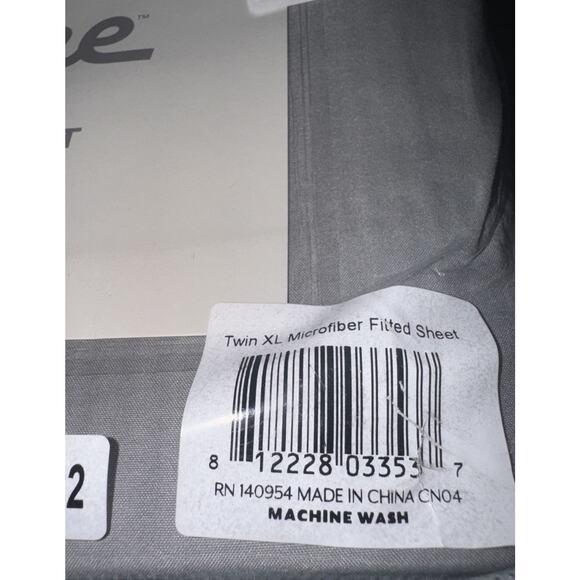 NIP Twin XL Fitted Sheet Premium Ultra-Soft Microfiber Wrinkle Resist Grey - Picture 2 of 3